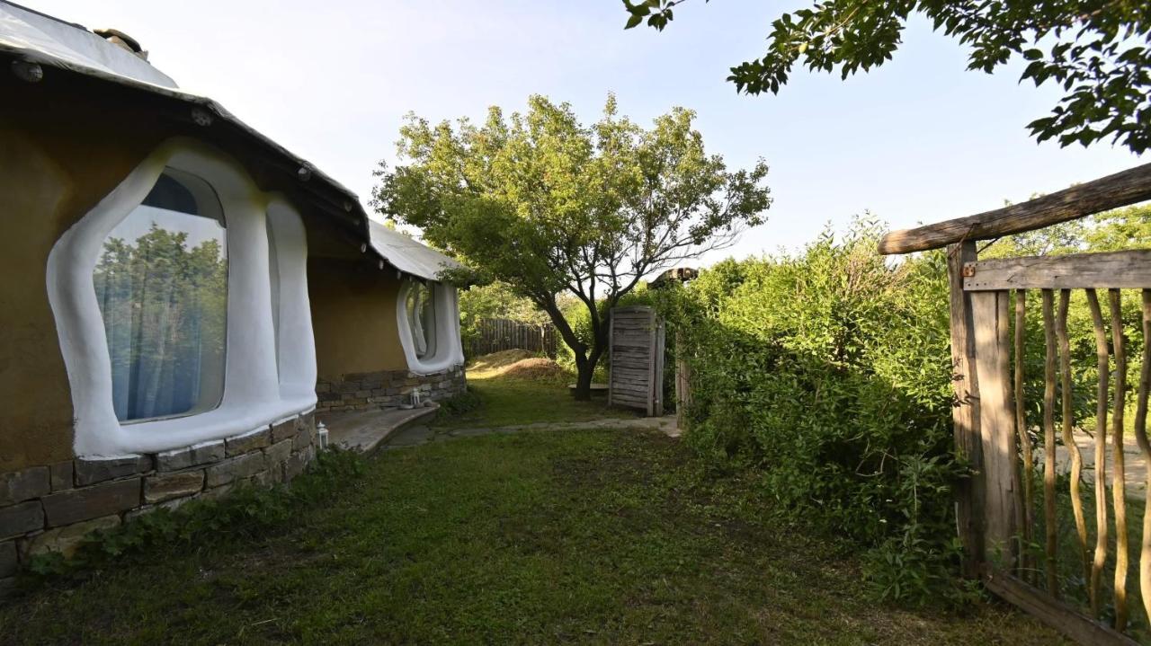 Banya Clay House Banya别墅 外观 照片